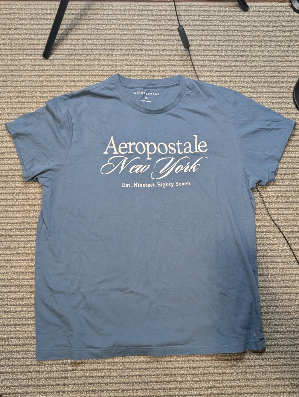 Aeropostale Men’s Slate Blue New York Logo Tee